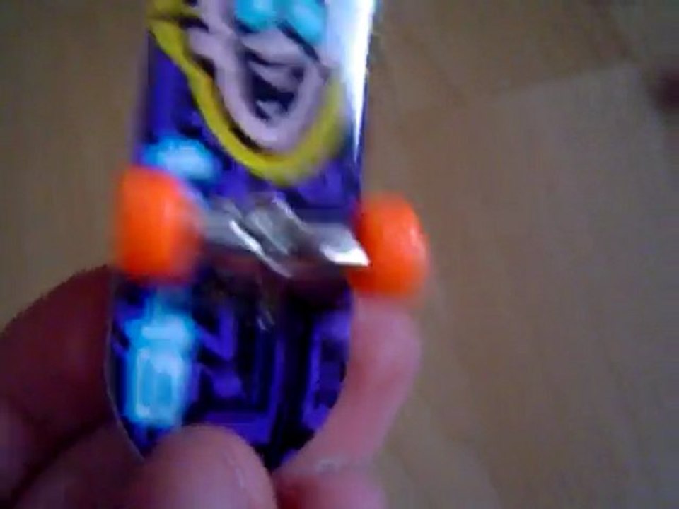 finger skate