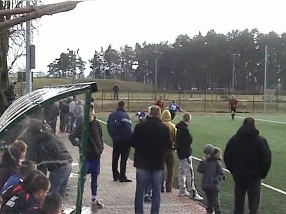 Grot Gardno - Łabędź Widuchowa 2:1 (skrót meczu)