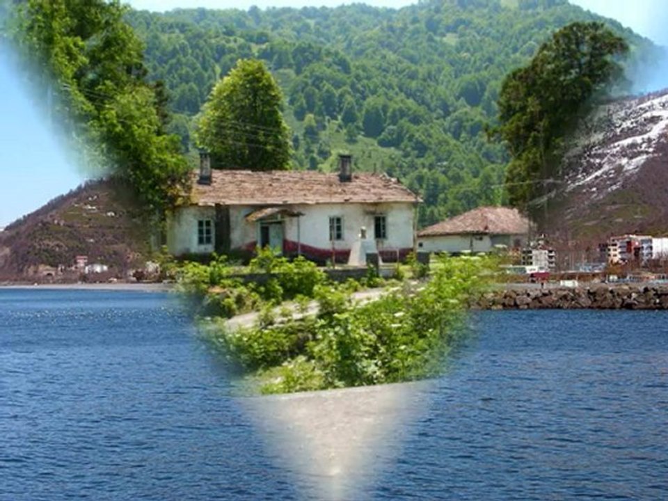 Uca Zoga Siya. Soz ve Muzik -Ayhan Papila