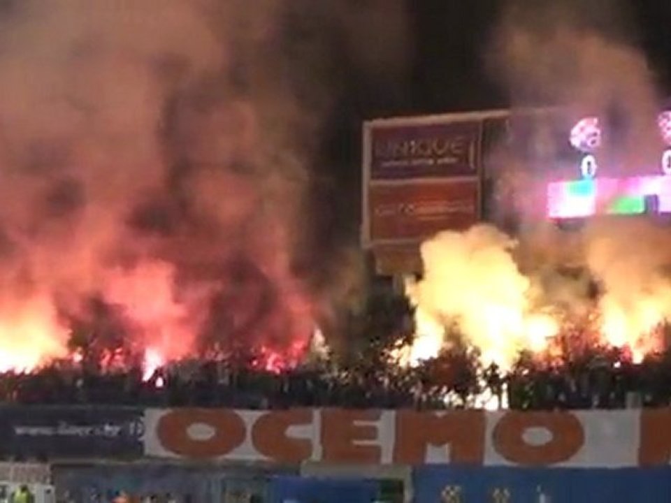 Dinamo - Hajduk_Atmosfera