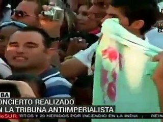 Calle 13 reúne a medio millón de personas en La Habana