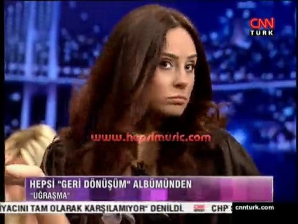 Grup Hepsi - Uğraşma [ Saba Tümer'le Bu Gece ]