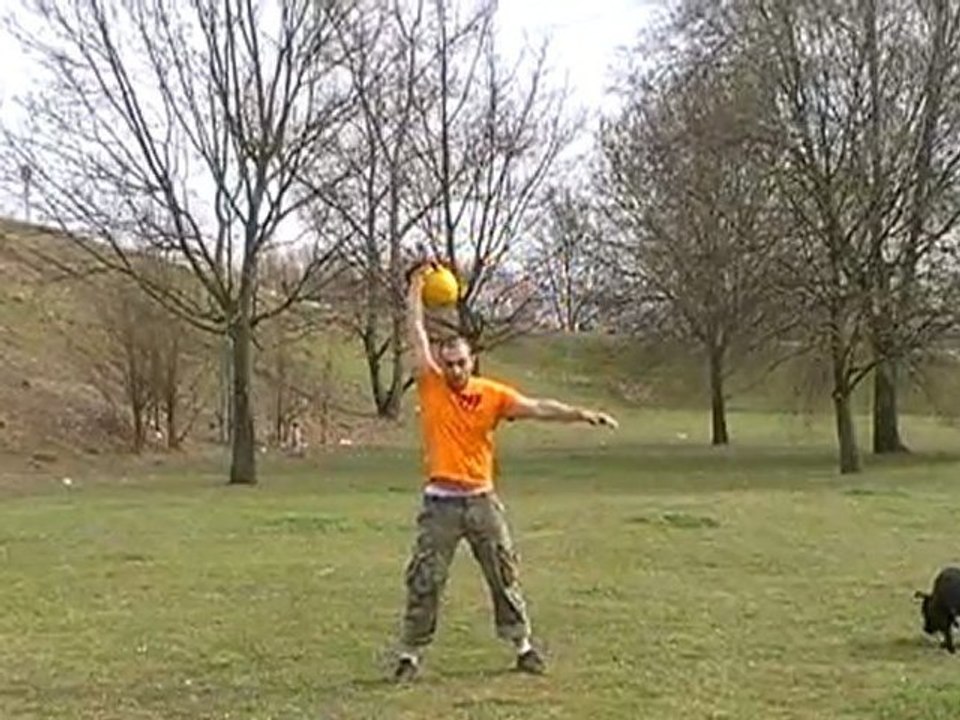 kettlebell juggling 16kg part 3 by DOGMAN