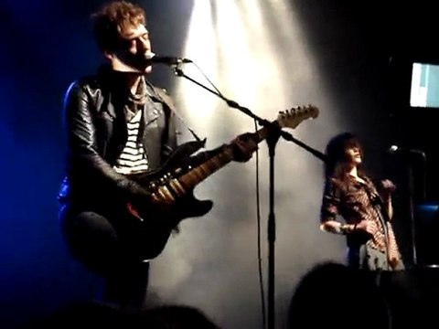 The kills Sour Cherry au Bataclan (2008)