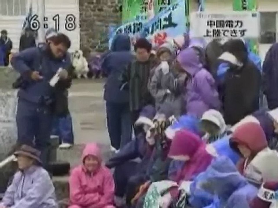 中国電力25日も祝島に上陸できず：「我々はこの島で死ぬるまで生活し生きていく」