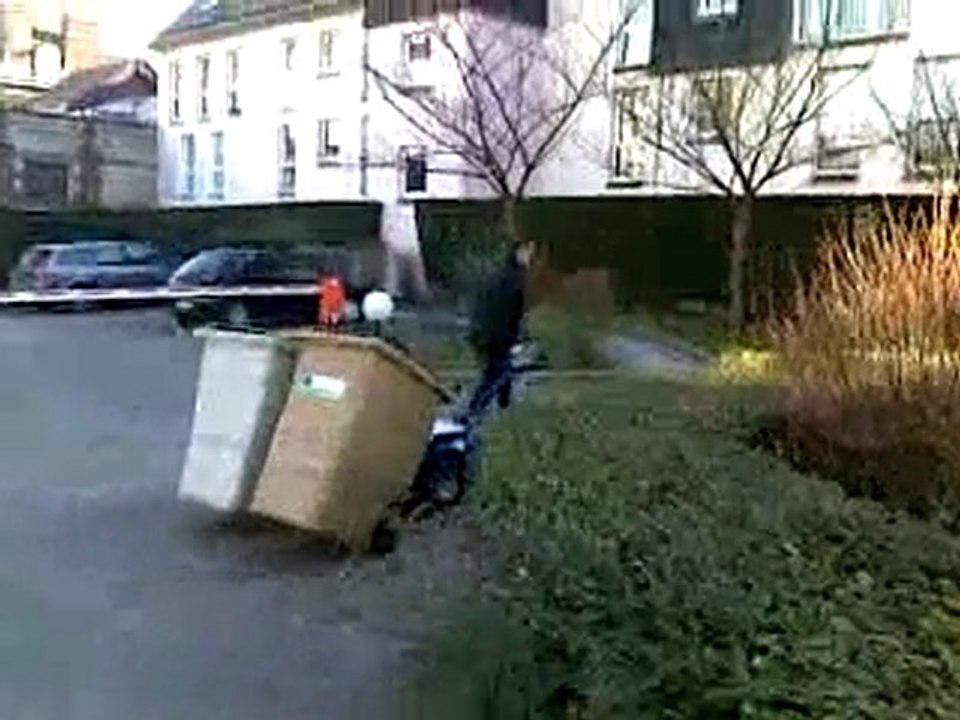 Traction des conteneurs à déchets et à ordures ménagères