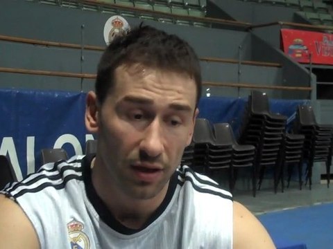 Marko Jaric on Childress & Kleiza