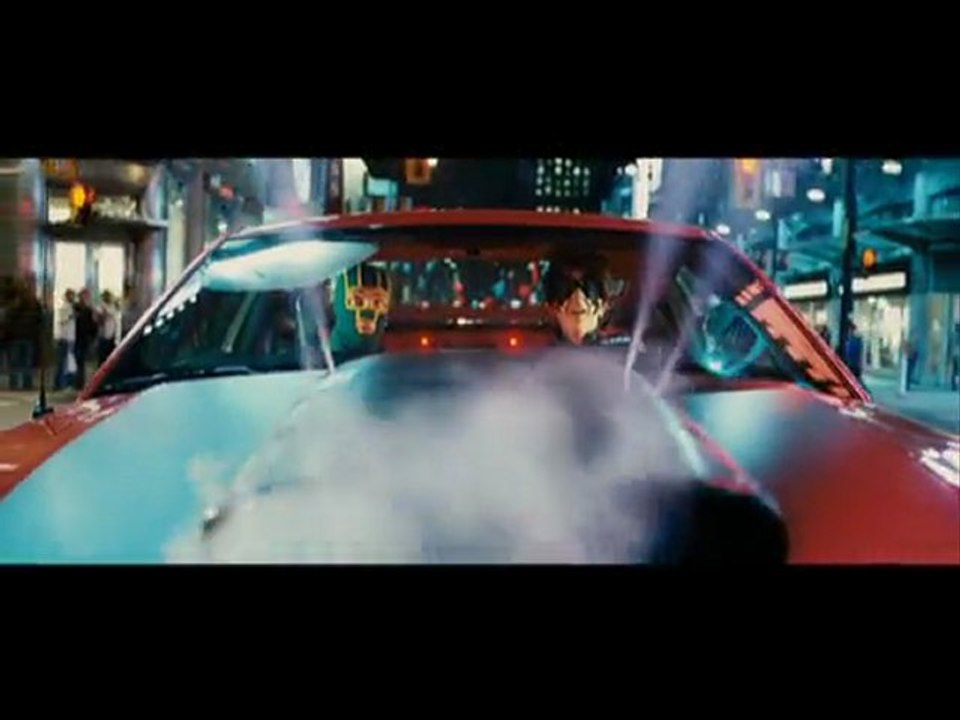Kick-Ass: "Mist Mobile" Clip