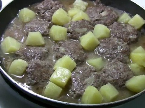 How to make Jamaican Sweet and Sour Meatballs