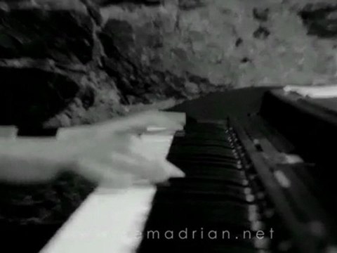 Cem Adrian - Ben Varım