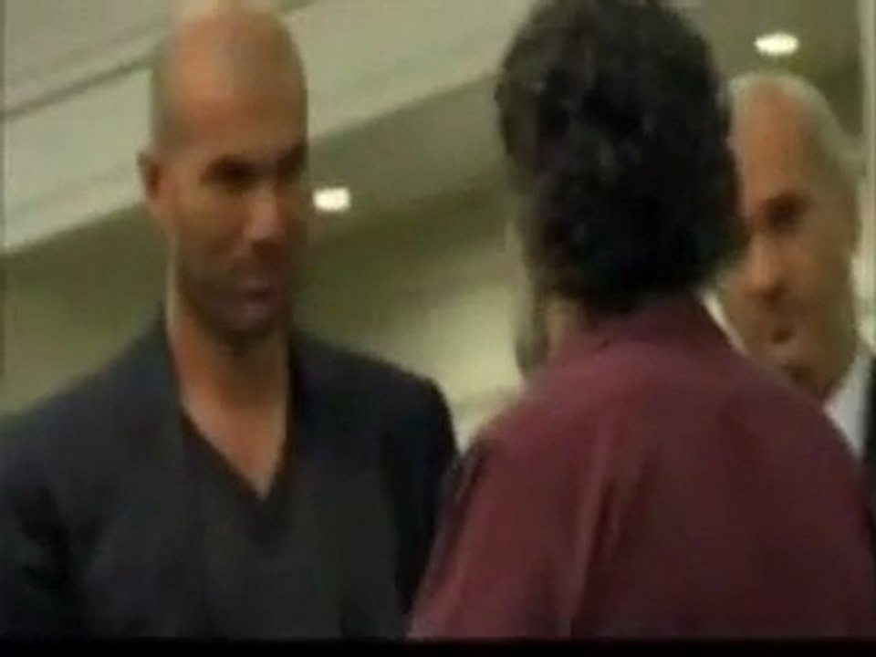 ZIDAN.Après le foot, le billard.