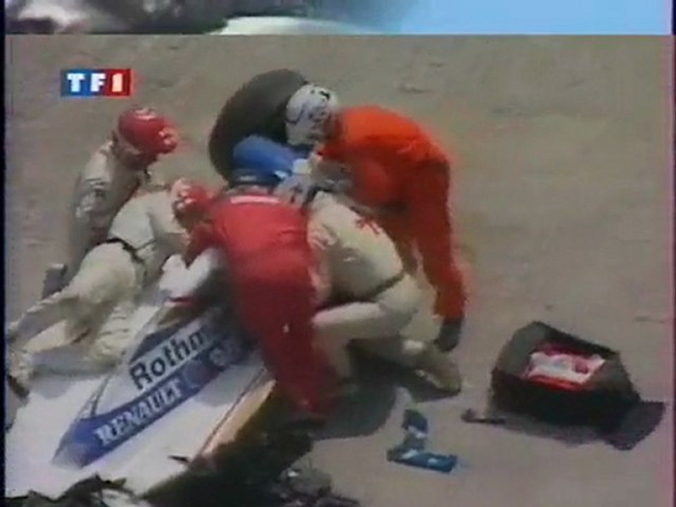 dernier tour de piste de SENNA.....