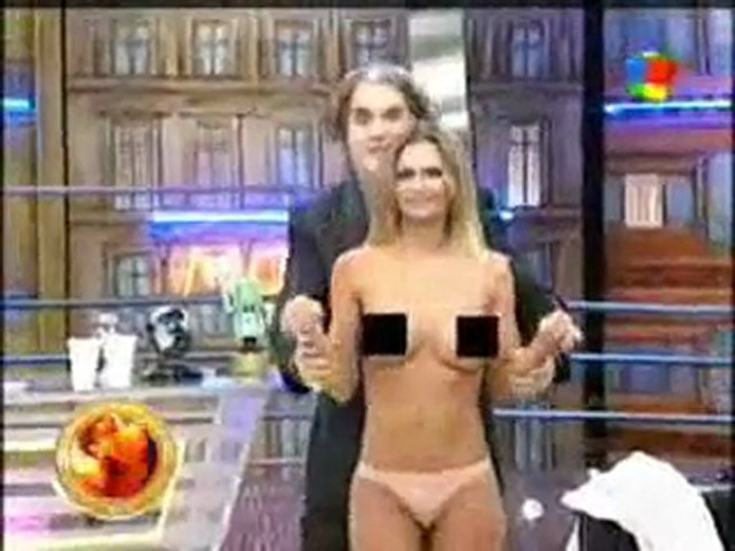 El desnudo de Amalia Granata - video Dailymotion