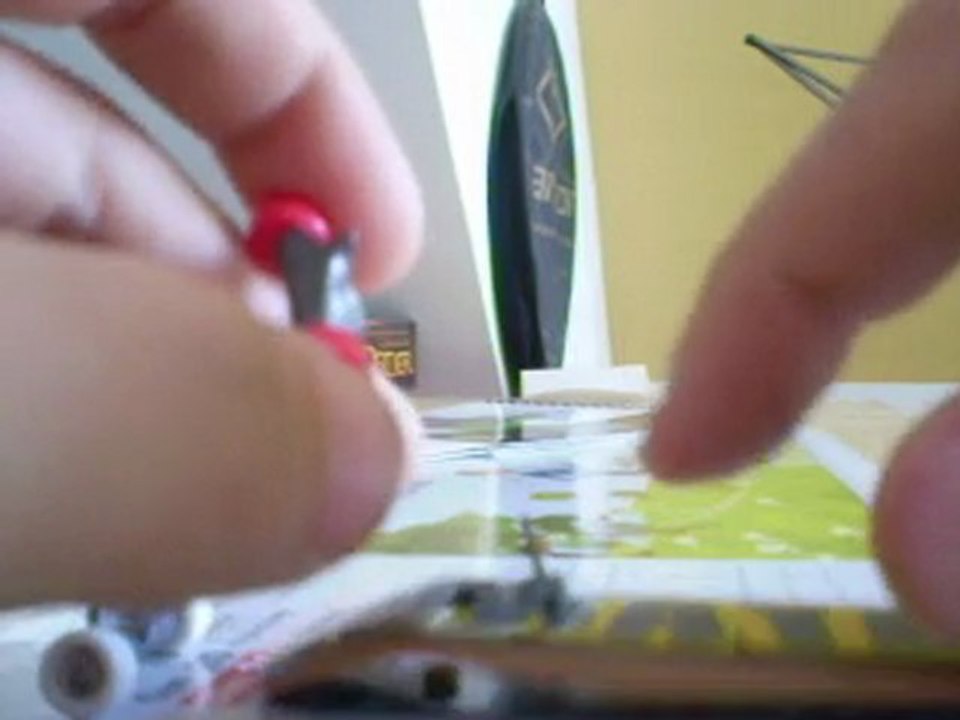 finger skate