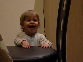 cache cache avec les chaises