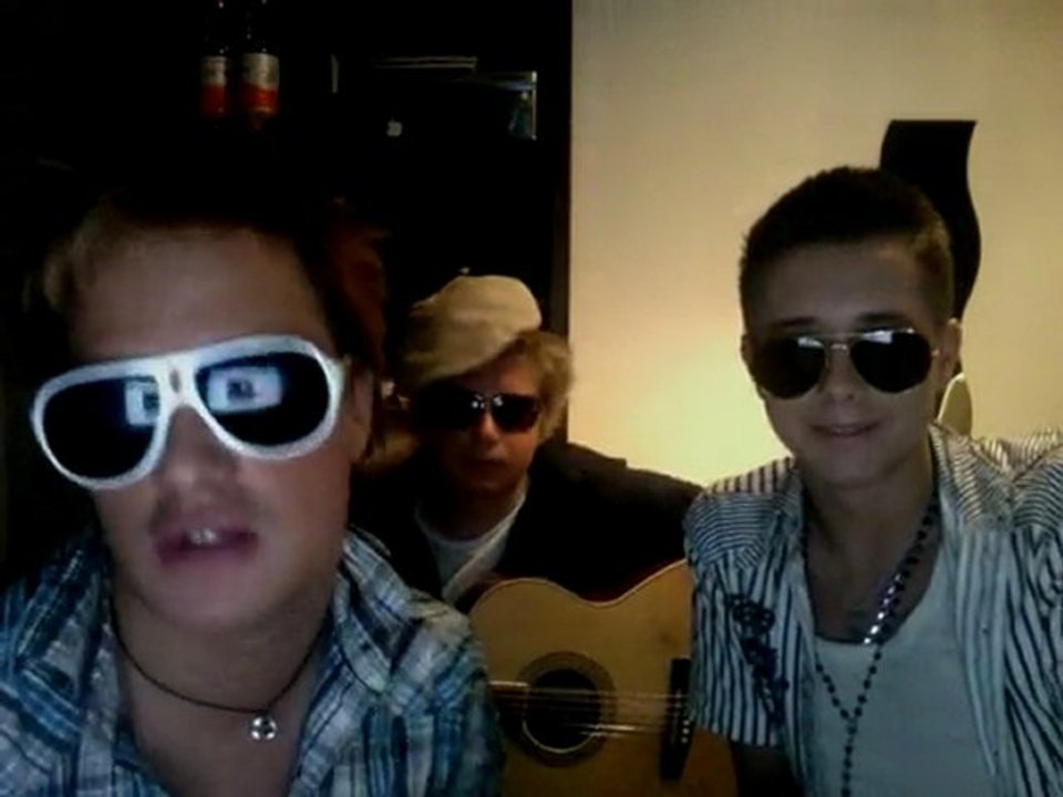 Mattiaz and co sings