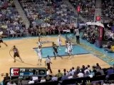 Andre Miller connects with Marcus Camby for the alley-oop ja
