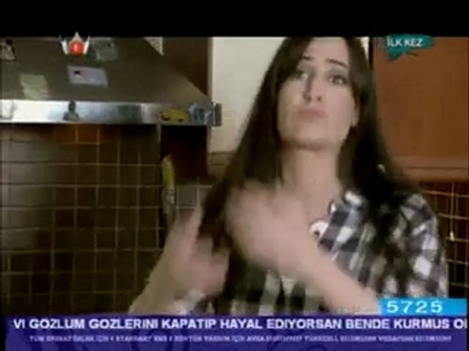 HAKAN ALTUN BASKA TEN UYMUYOR 2010 ORIJINAL VIDEOKLIP HQ