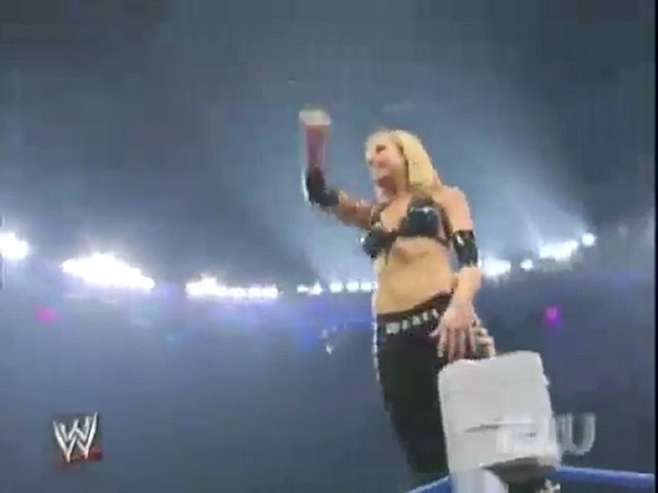 Michelle McCool vs Layla