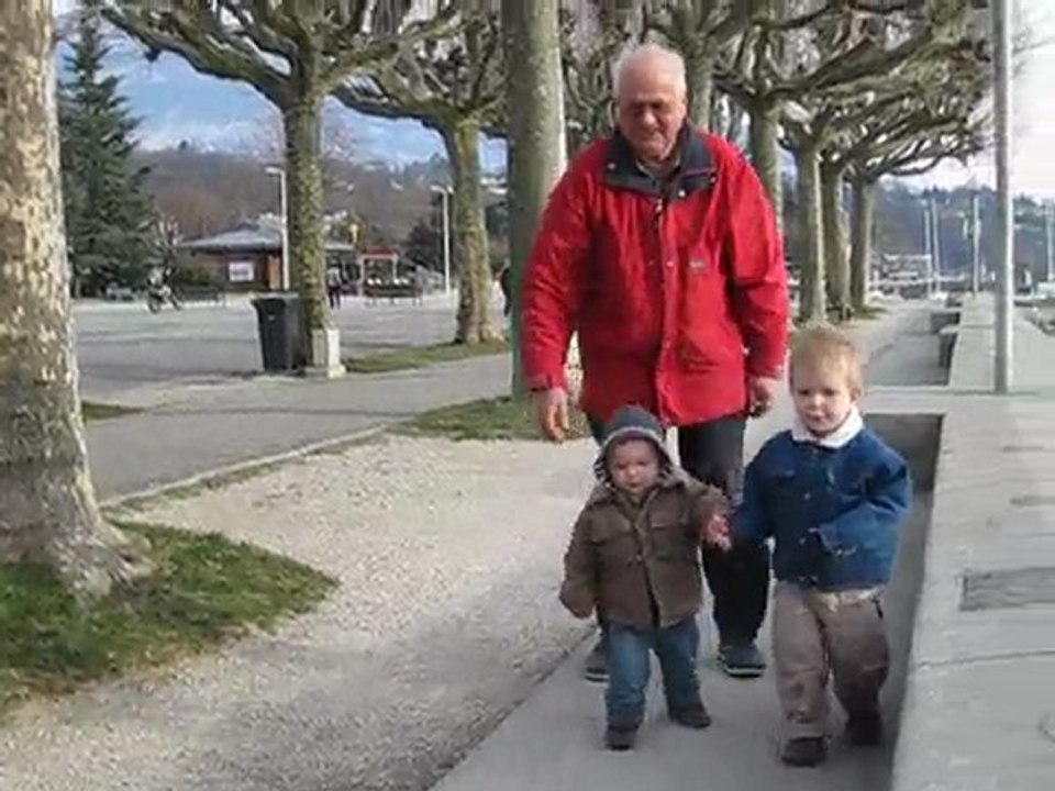 Promenade à Aix-Les-Bains avec Mamie et Papi...