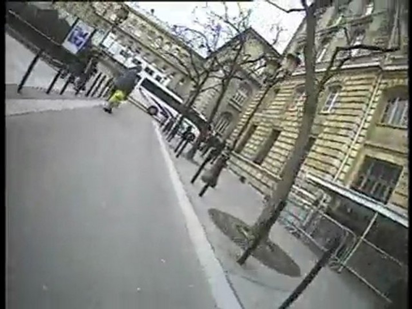 ⁣Paris Race - Bike race in Paris.