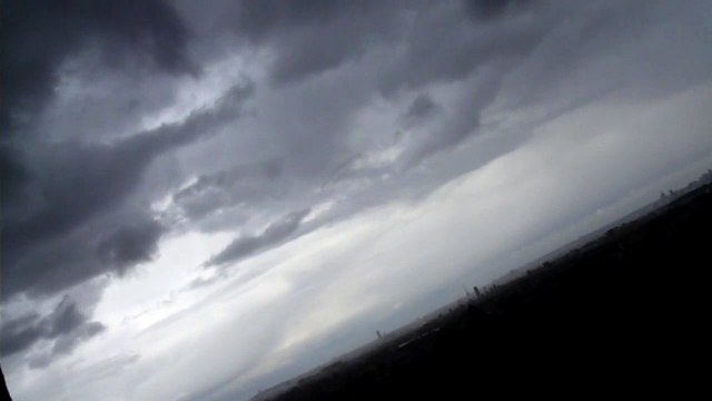 Nuages rapides le 26 mars 2010 à 17h38