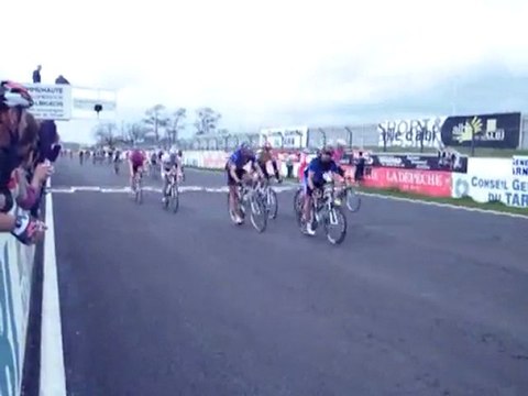 Arrivée 3ème catégories circuit d'Albi Ufolep