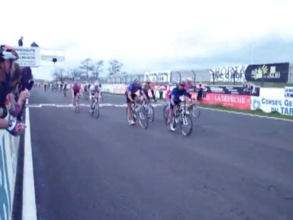 Arrivée 3ème catégories circuit d'Albi Ufolep