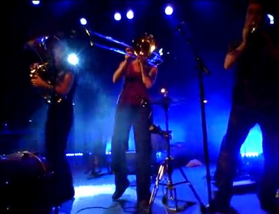Les OGRES DE BARBACK : LITTLE GENTLEMAN