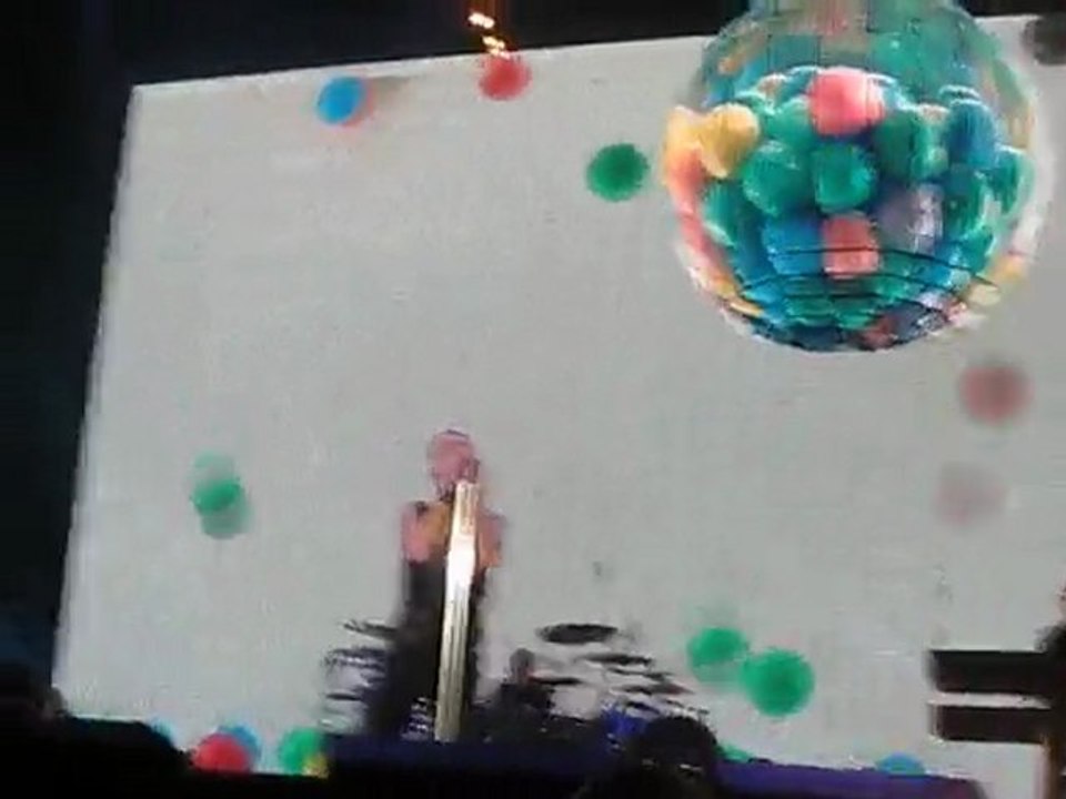 Depeche Mode - Policy of truth @ Lyon, nov 09