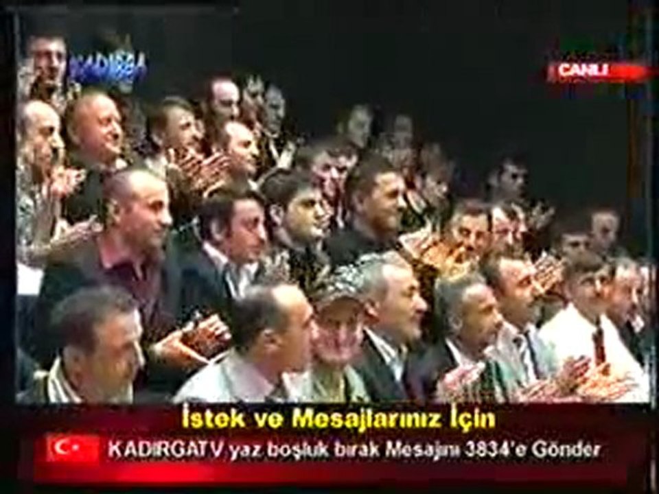 KEMENCE HUSEYIN CAYAN SENOL EVLERININ ONUNDE