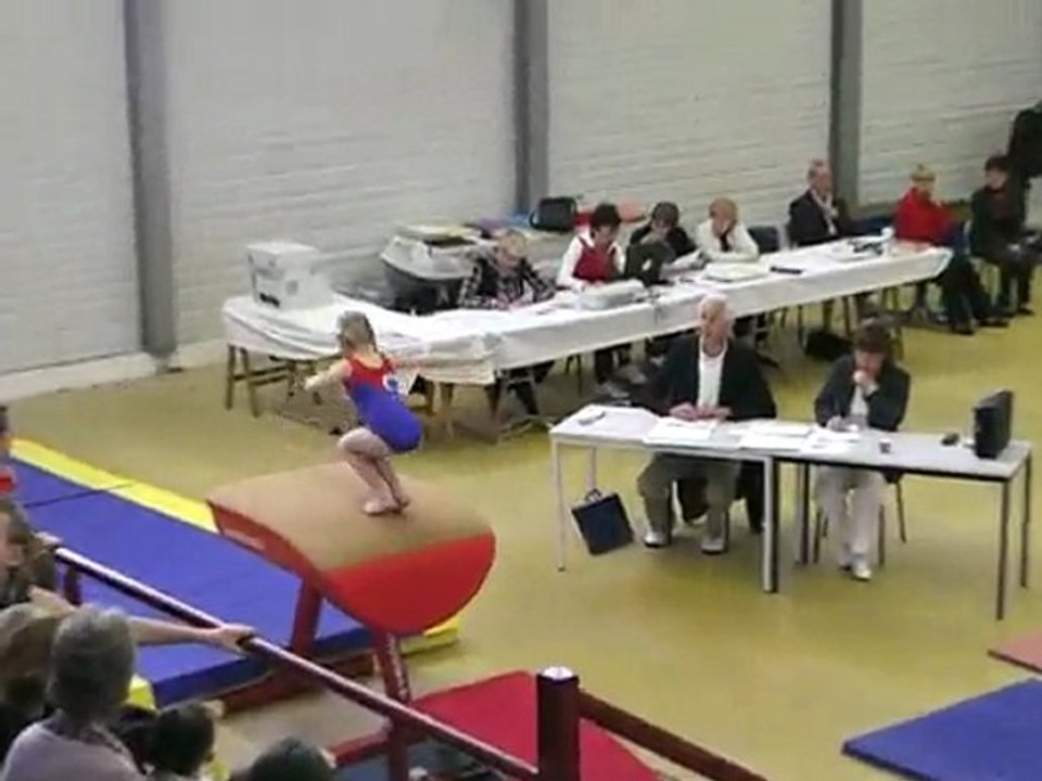 GYM THELMA CONCOURS 28 MARS 2010 saut