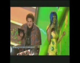 Katie Perry piégée au slime aux Kids Choice Awards