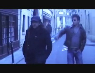 pourquoi faut il emmerder les mecs aux cheveux longs ?