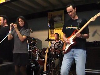 Anna de la Nouvelle Star et pink frogs  The Wall (Part 2)