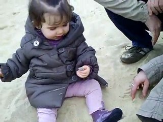 VIDEO BEBE NOELIE JOLIE