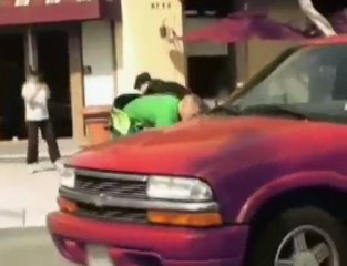 Coffee Bean vs. Tea Leaf