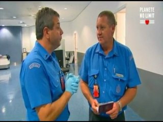 " Douane Sous Haute Surveillance " 13