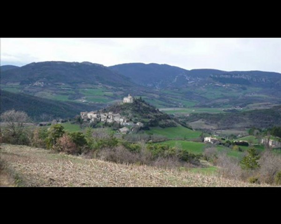 Balade autour de Montclar sur Gervanne 26 Drôme