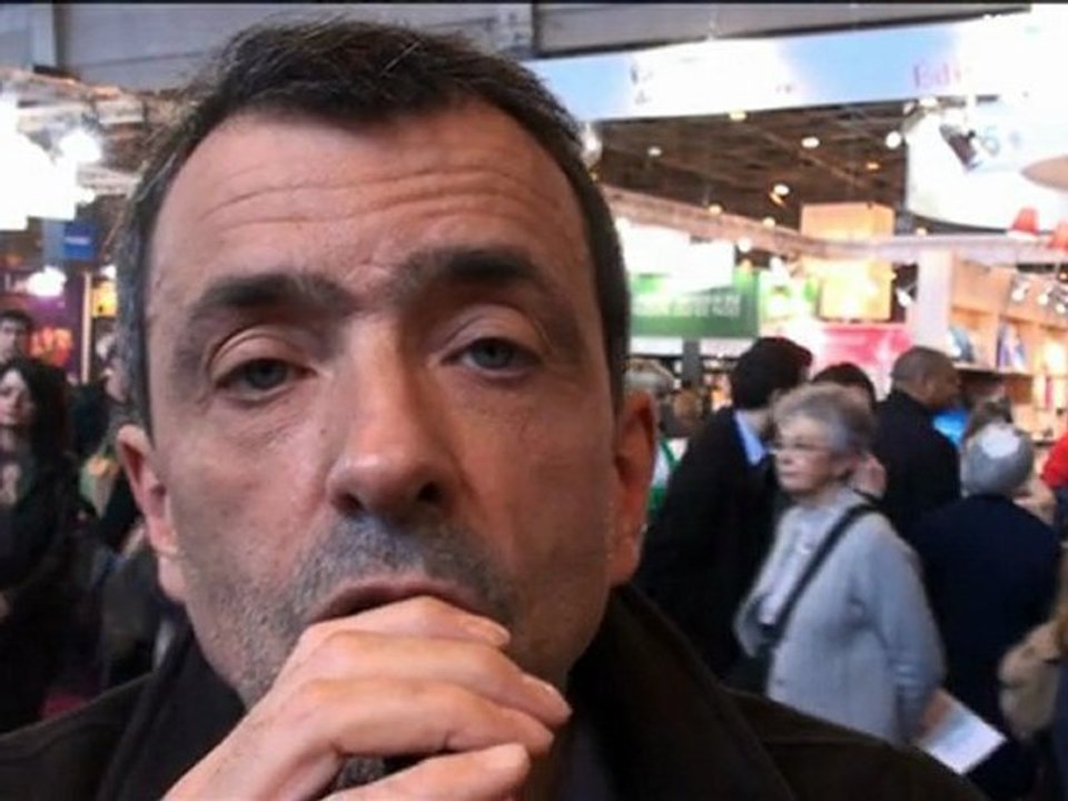 Régis Jauffret: "La littérature est voyou"