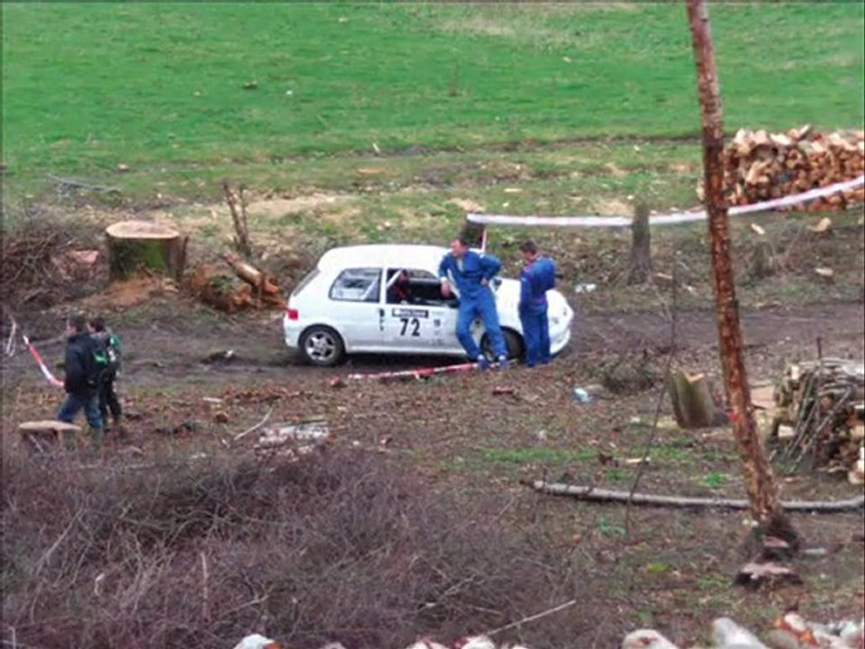 Sortie de route au rallye du Pays de Caux.