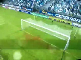 But fifa10 frape lourde lucarne leite de souza 25m