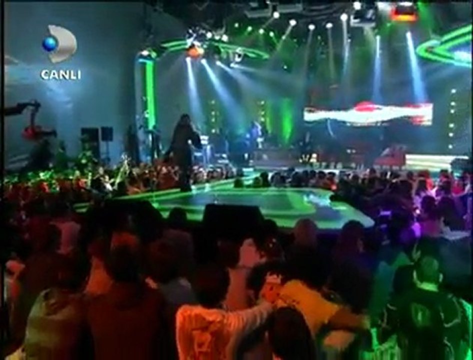 Sebnemferahclub.com Beyaz Show  Benim Adım Orman