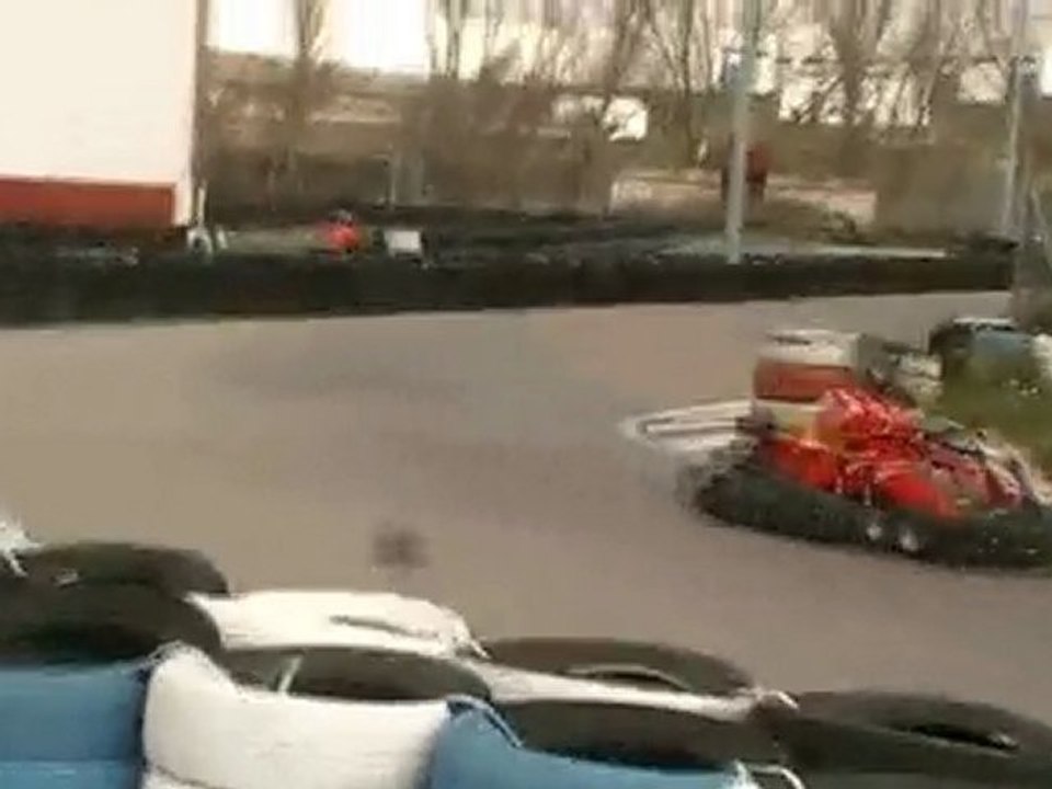Karting outdoor en Logroño (Despedidas de soltero y de solte