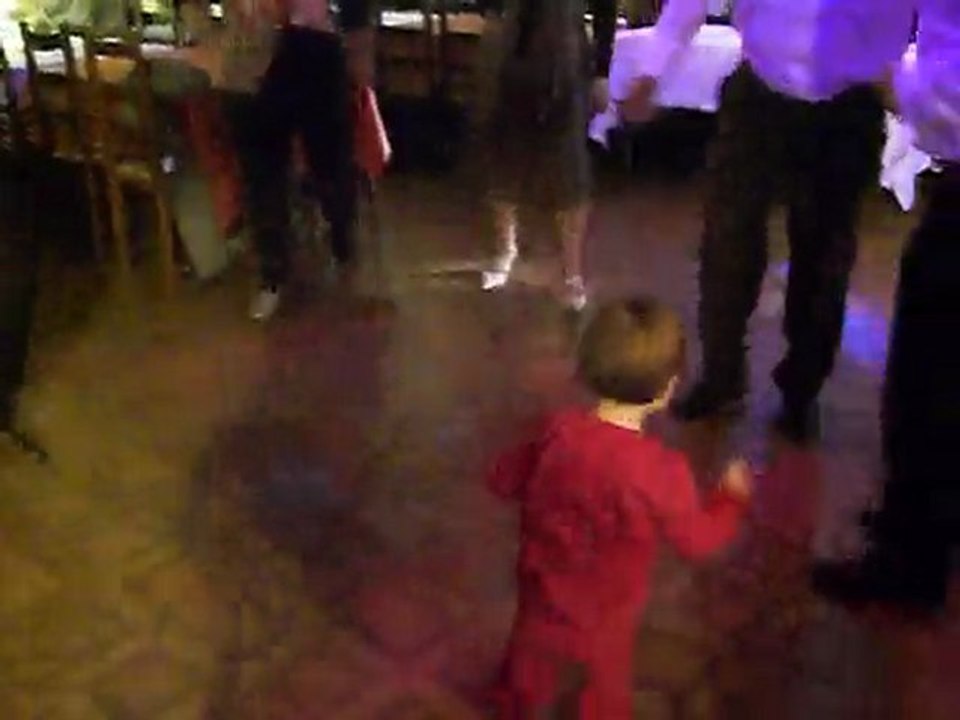 zoe sur la piste de danse