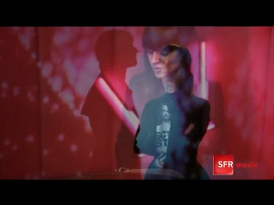 alizée INTERVIEW - SFR (30/03/10)
