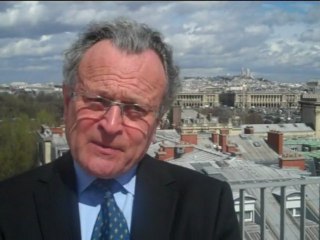 Christian Vanneste contrôle les autorités administratives