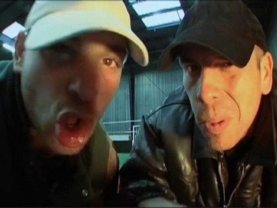 Le combat de catch de ouf : Pierre Ménès versus les Kaïra