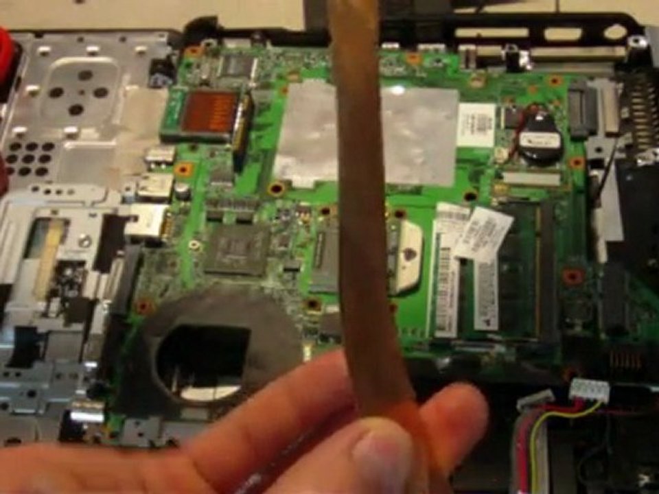 HP DV2000 Blank Screen Nvidia video problem. BGA reflow Fix!