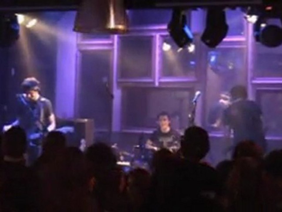 maggie's farm par les Warm Toy Machine